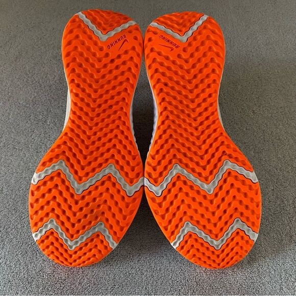 Nike Shoes Womens 9.5 White Revolution 5 Running Athletic Sneakers BQ3207-007 - Picture 10 of 11